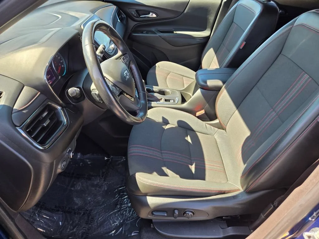 Used 2022 Blue Glow Metallic Chevrolet RS image 9
