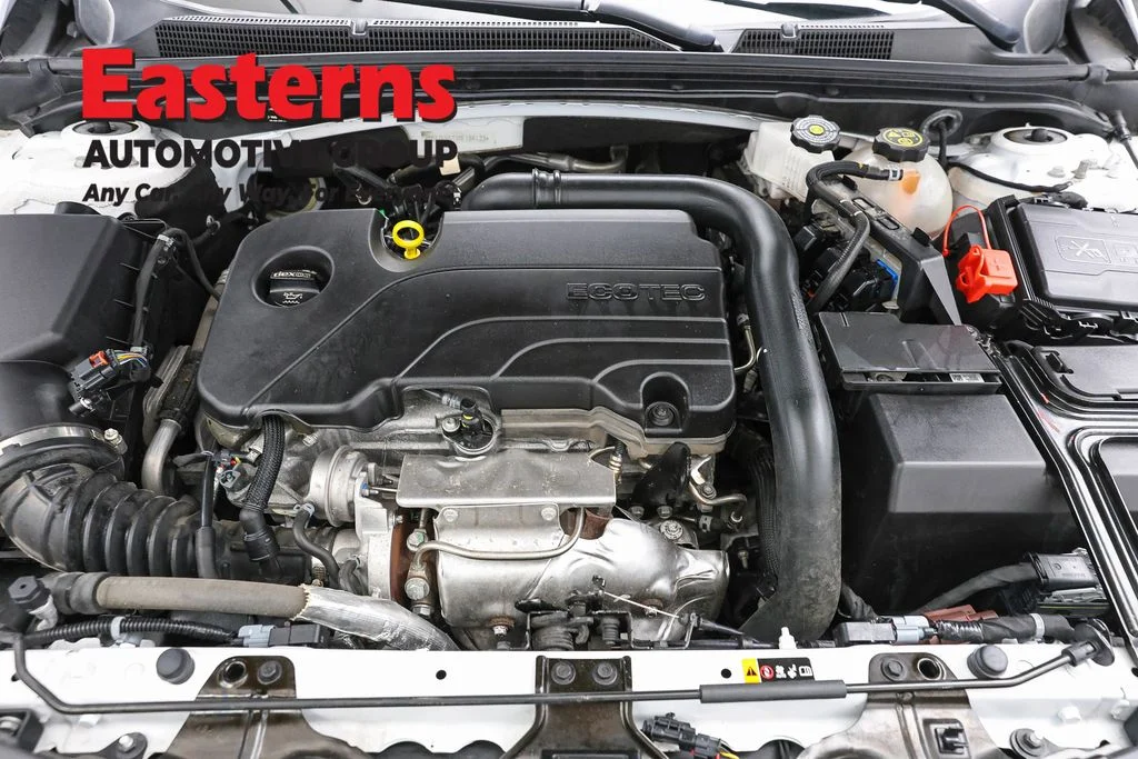 Used 2024 White Chevrolet LT image 7