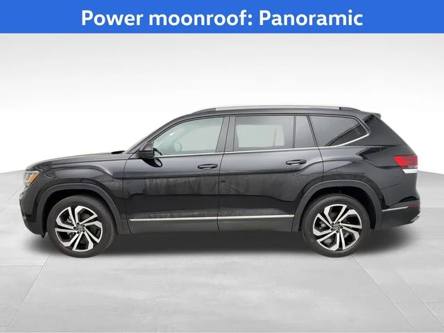 Used 2022 Black Volkswagen SEL image 6