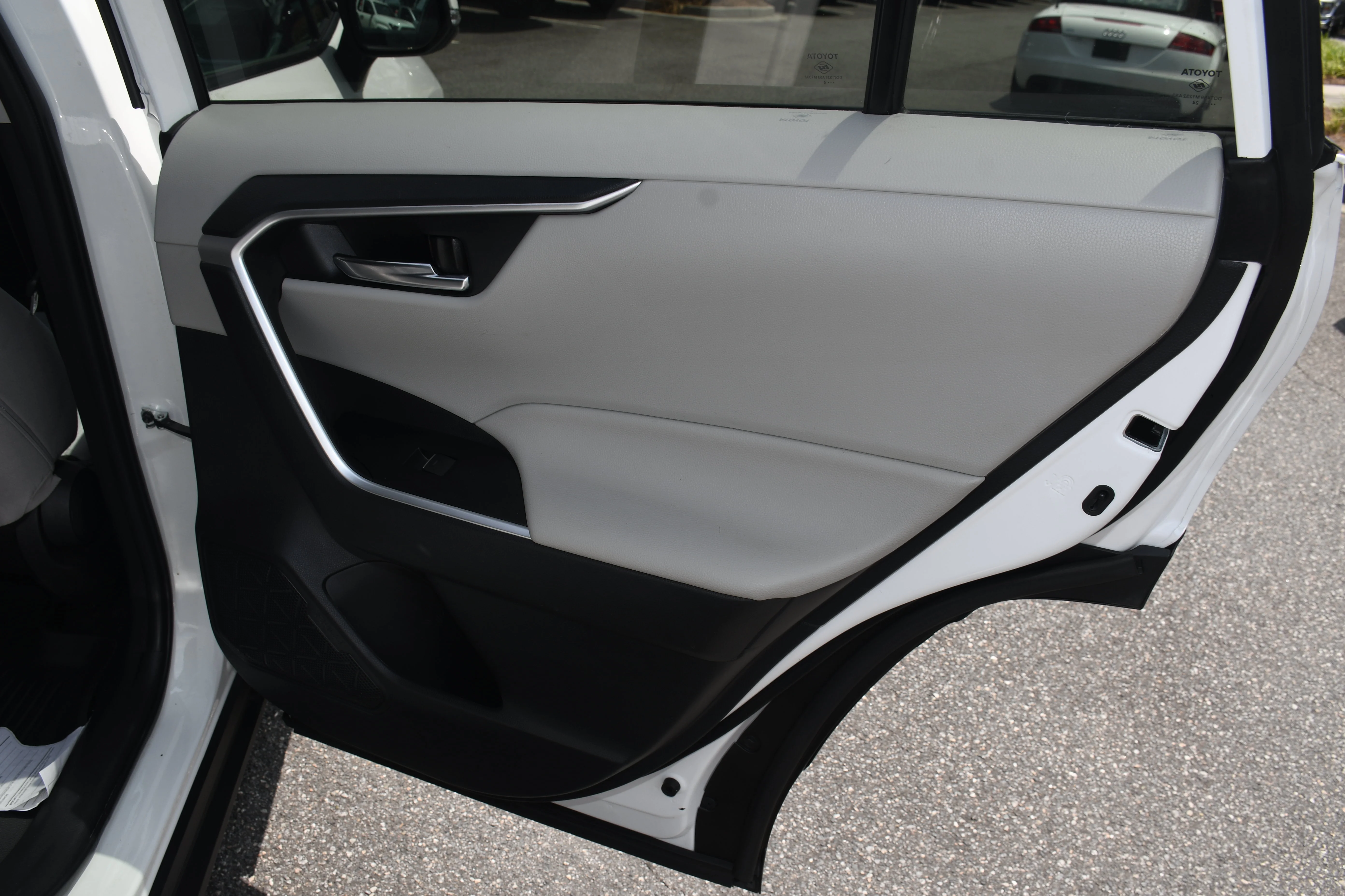 Certified Used 2024 White Toyota XLE image 19