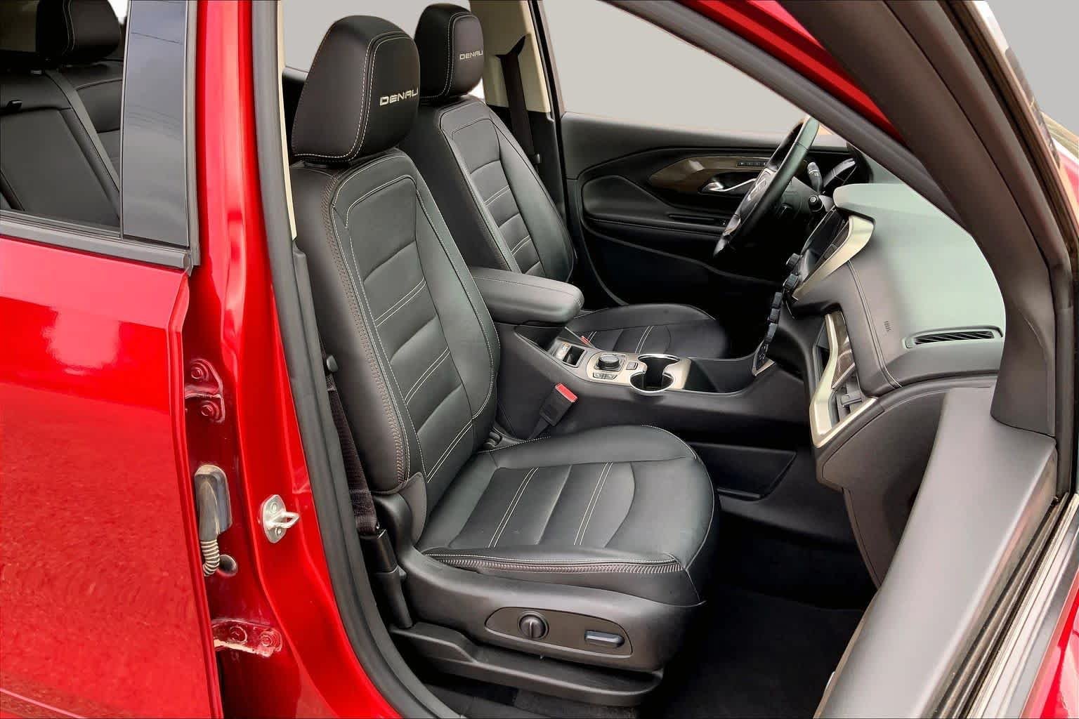 Used 2023 Volcanic Red Tintcoat GMC Denali image 9