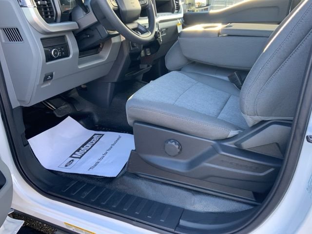 2024 Ford F-450 Super Duty Chassis Cab XL - Photo 12