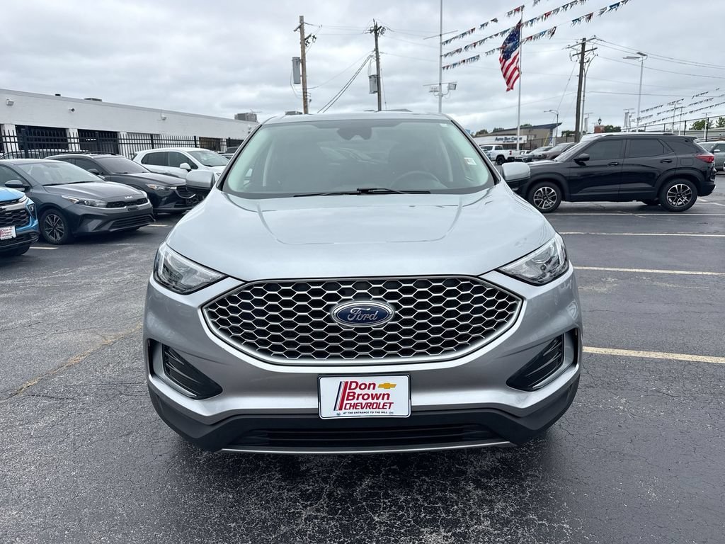 Used 2024 Silver Ford SEL image 30