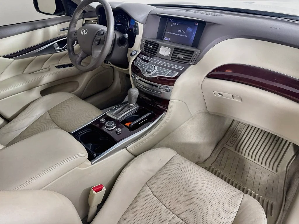 Used 2015 Black INFINITI 3.7 image 37