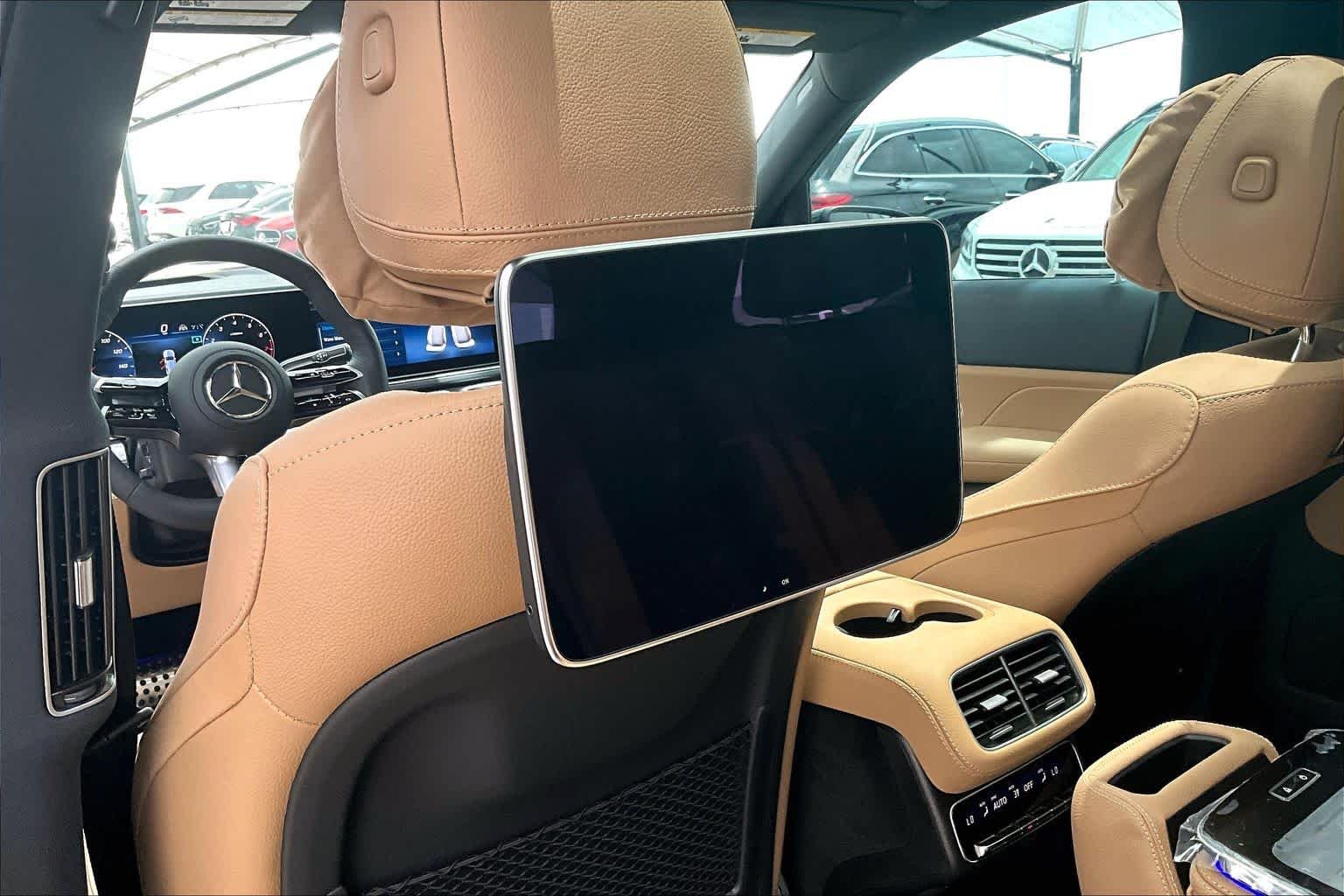 New 2026 Obsidian Black Metallic Mercedes-Benz GLS 580 image 13