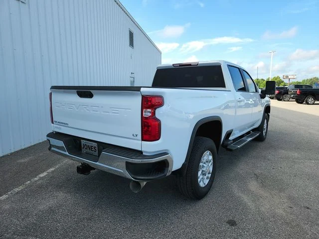 Used 2024 White Chevrolet LT image 9