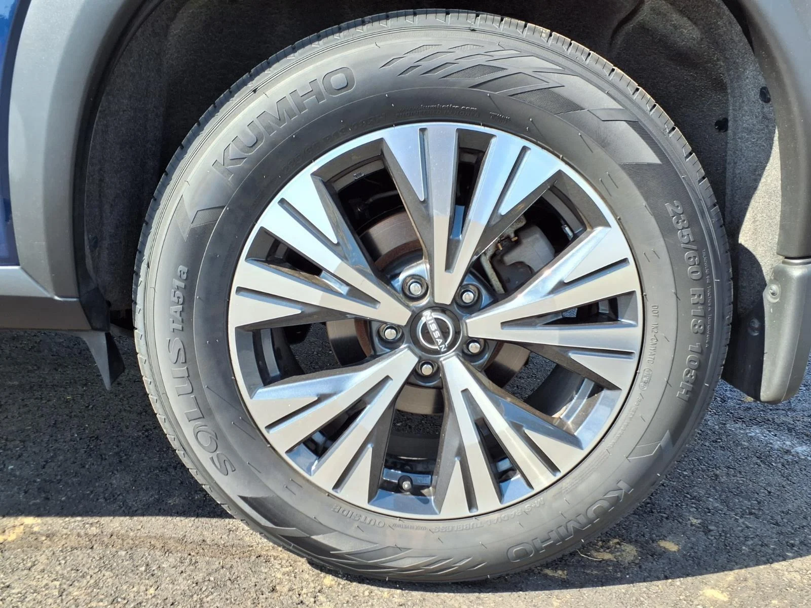 Used 2023 Caspian Blue Metallic Nissan SV image 34