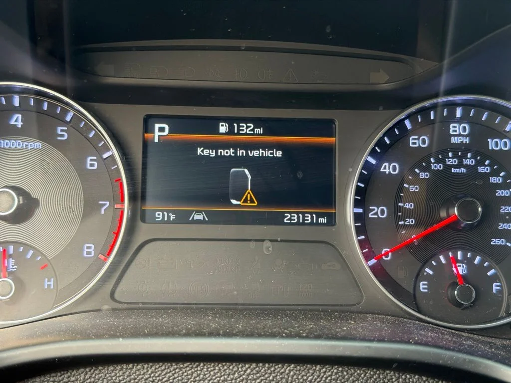Used 2024 Snow White Pearl Kia GT-Line image 3
