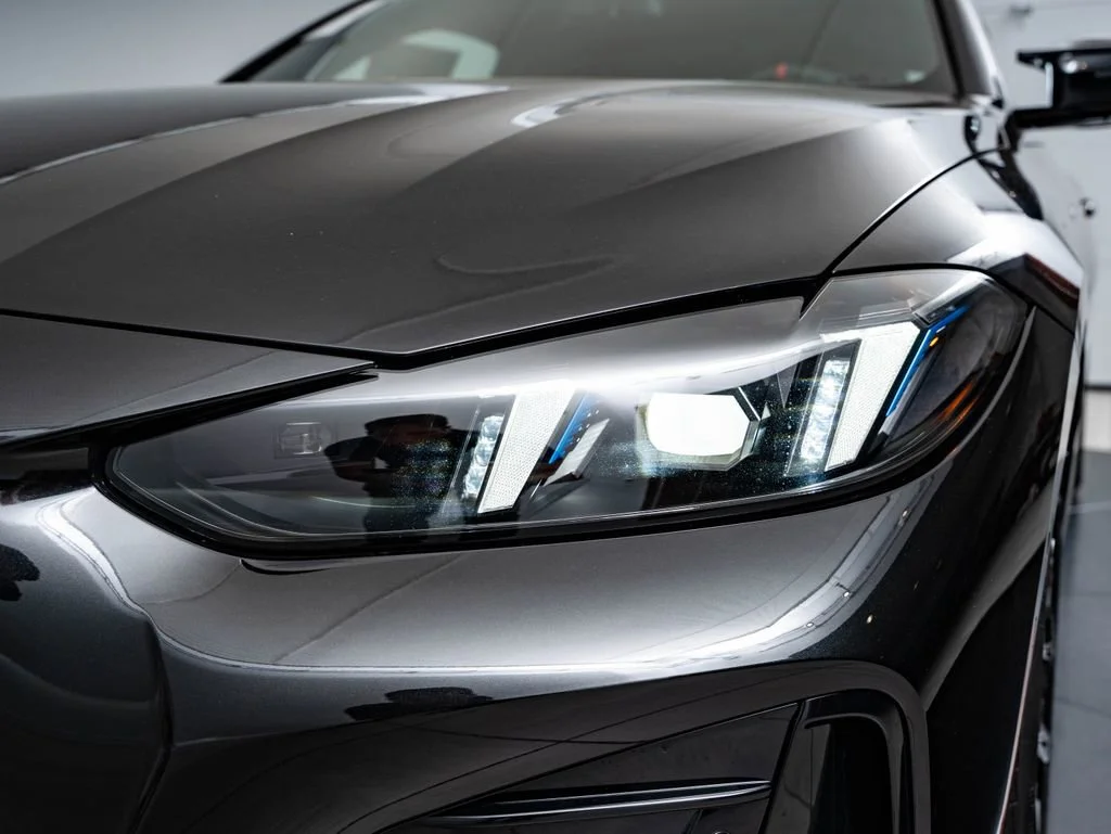 New 2027 Black Sapphire Metallic BMW M440i xDrive image 14