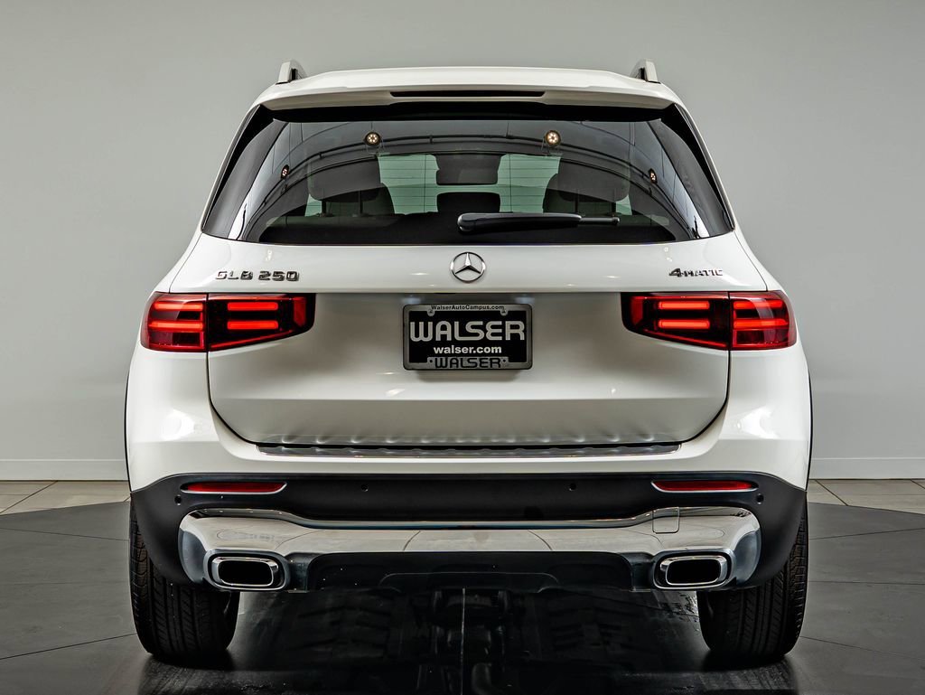 Certified Used 2026 Polar White Mercedes-Benz GLB 250 image 6