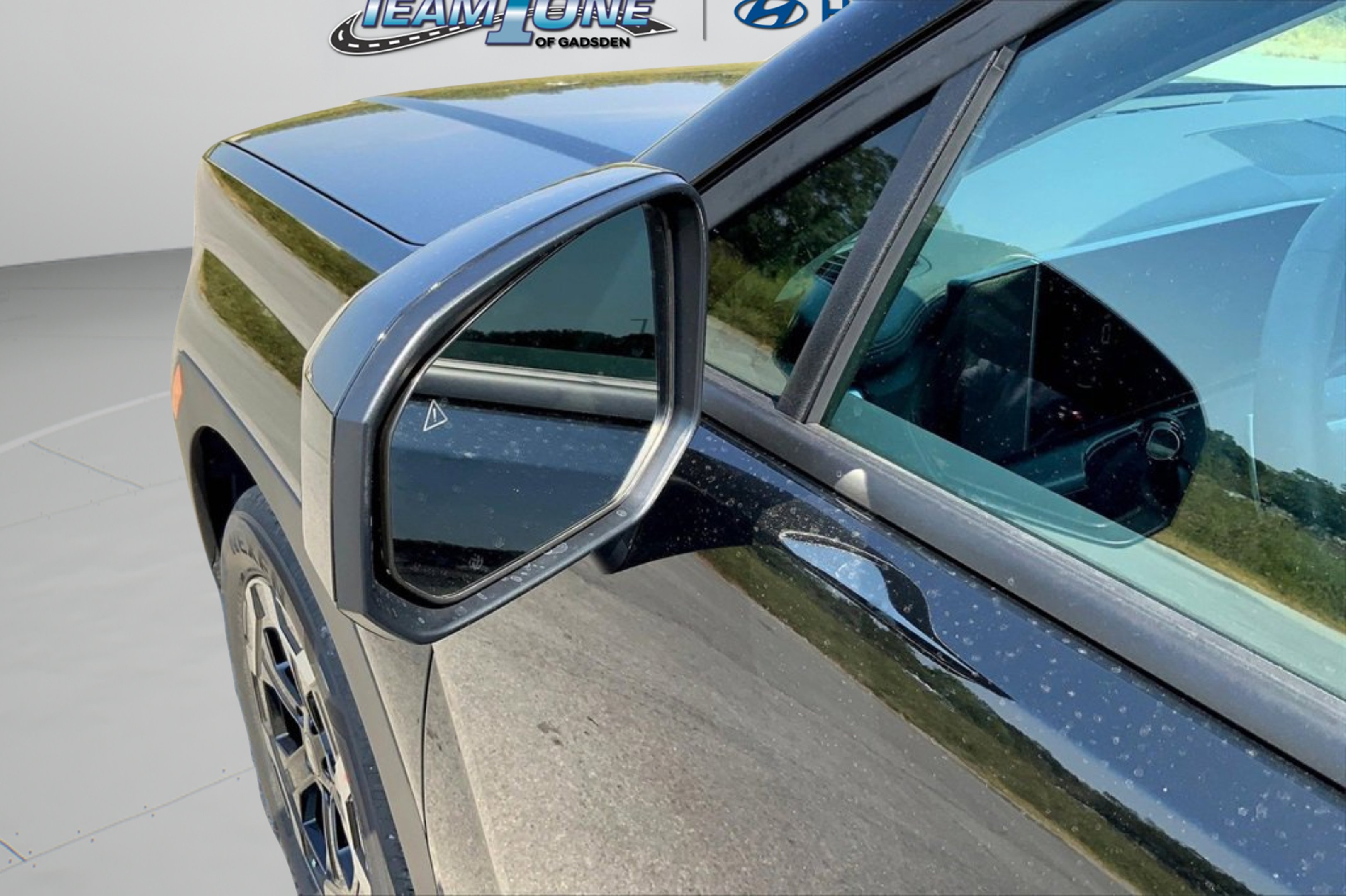 New 2026 Phantom Black Hyundai SE FWD image 23