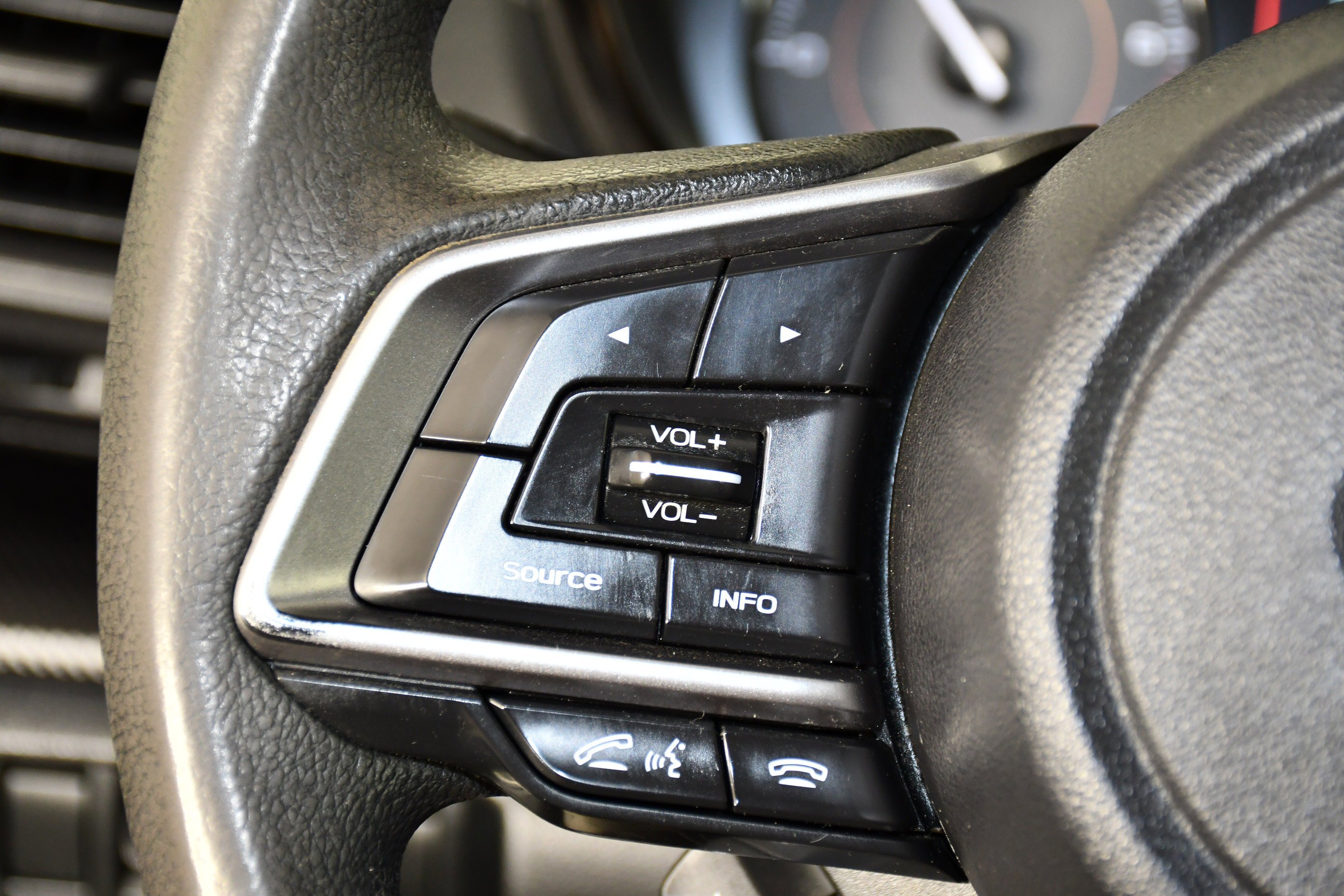 Used 2023 Crystal White Pearl Subaru Base image 20