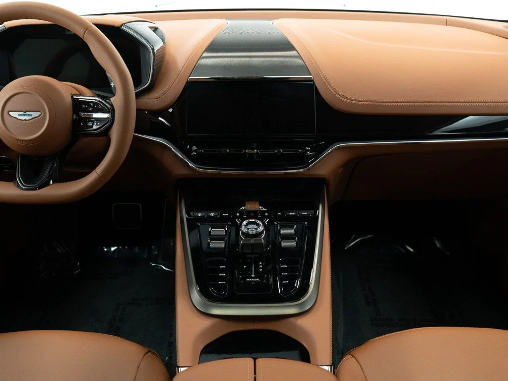 New 2026 Lightning Silver Aston Martin 707 image 31