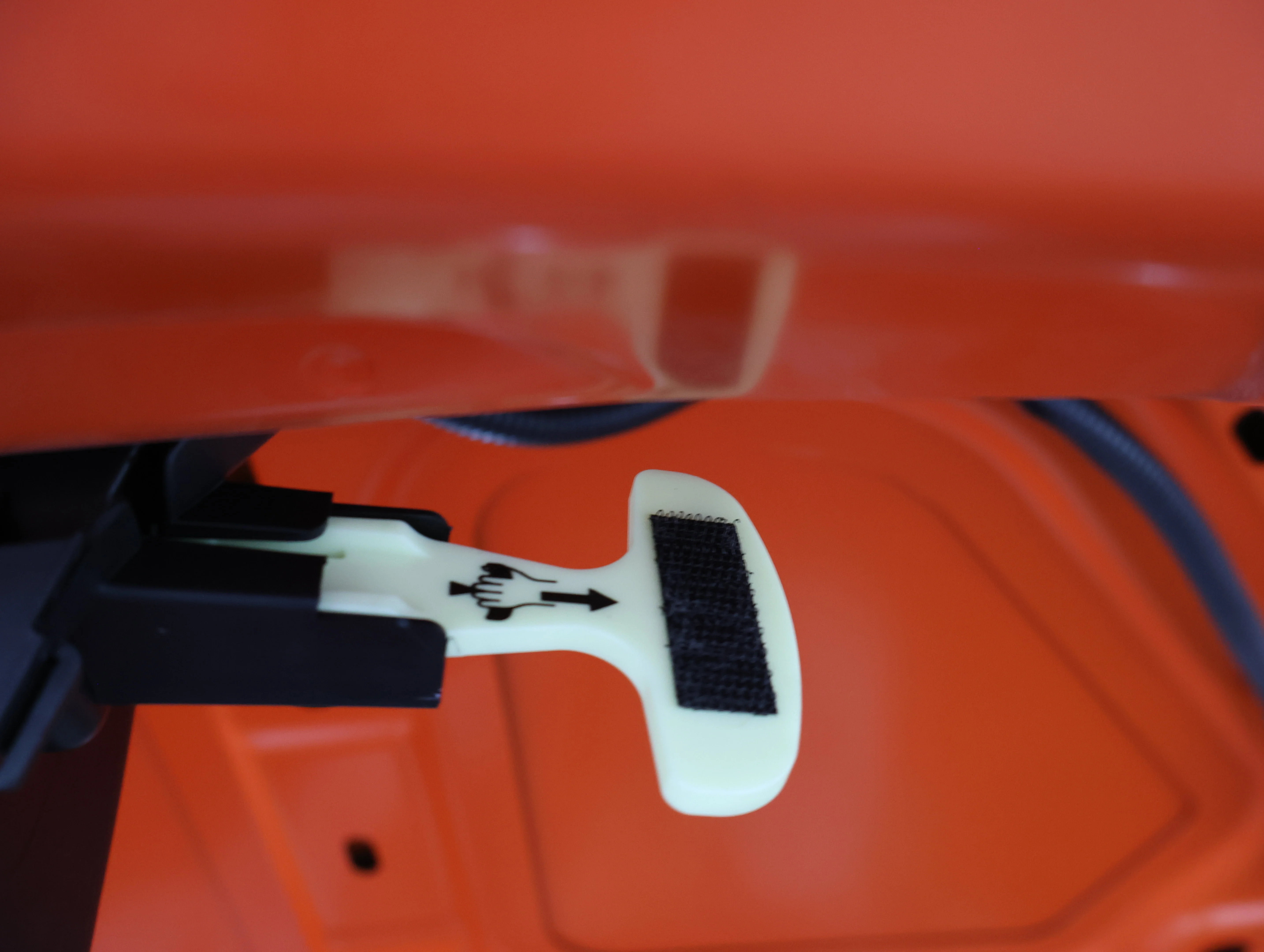 Used 2009 Hemi Orange Pearl Dodge SRT8 image 29