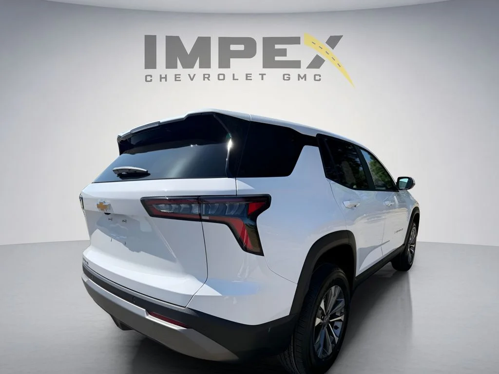 New 2027 White Chevrolet LT image 5