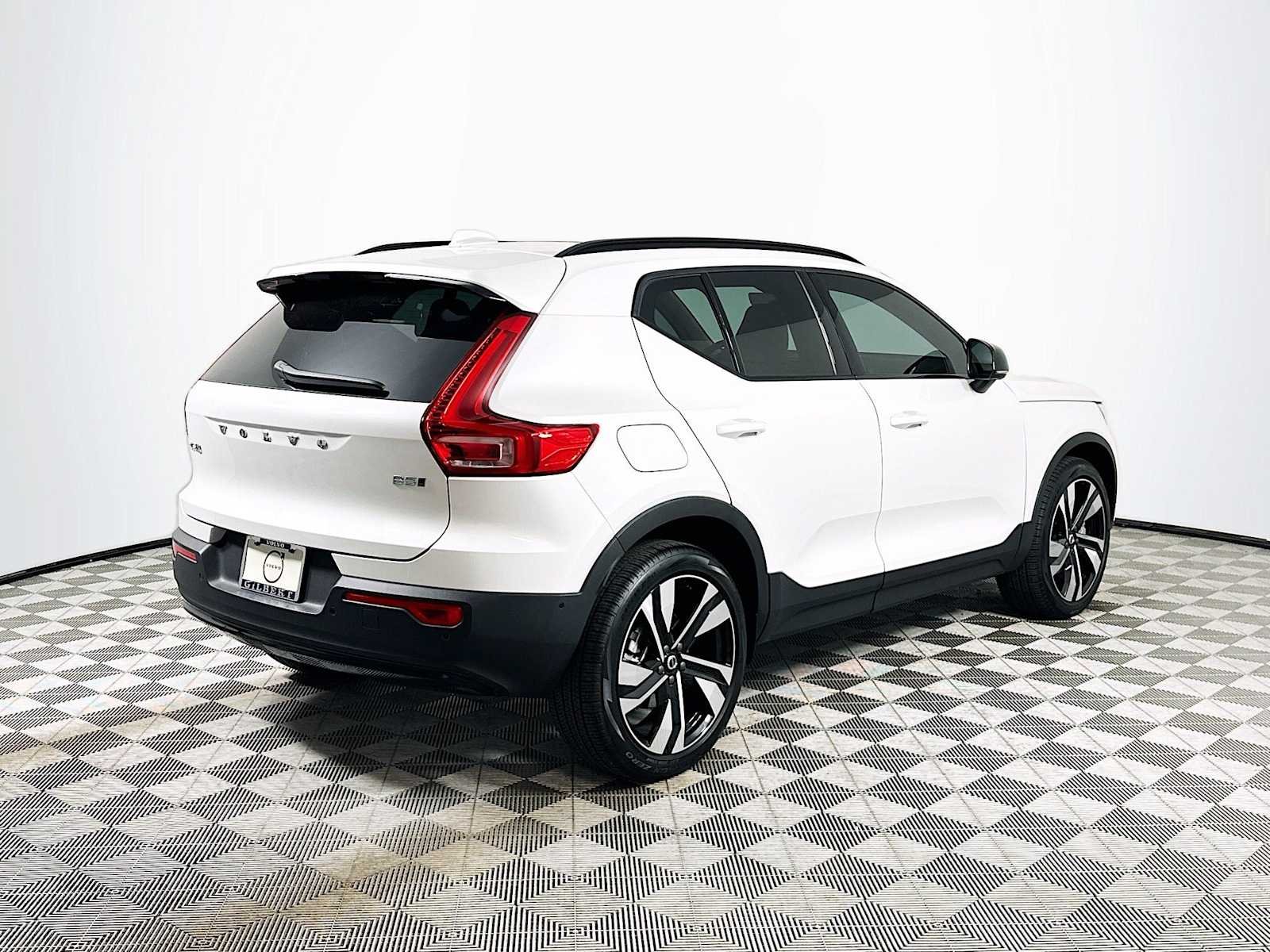 2026 Volvo XC40 Ultra - Photo 7