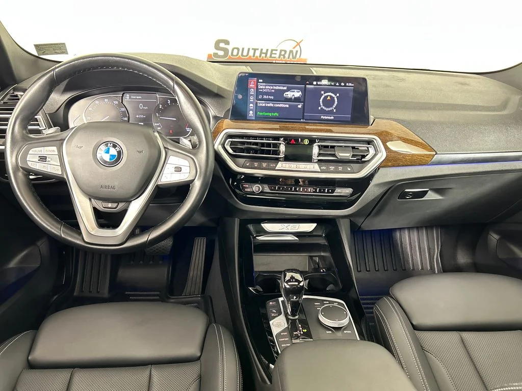 Used 2022 White BMW sDrive30i image 19
