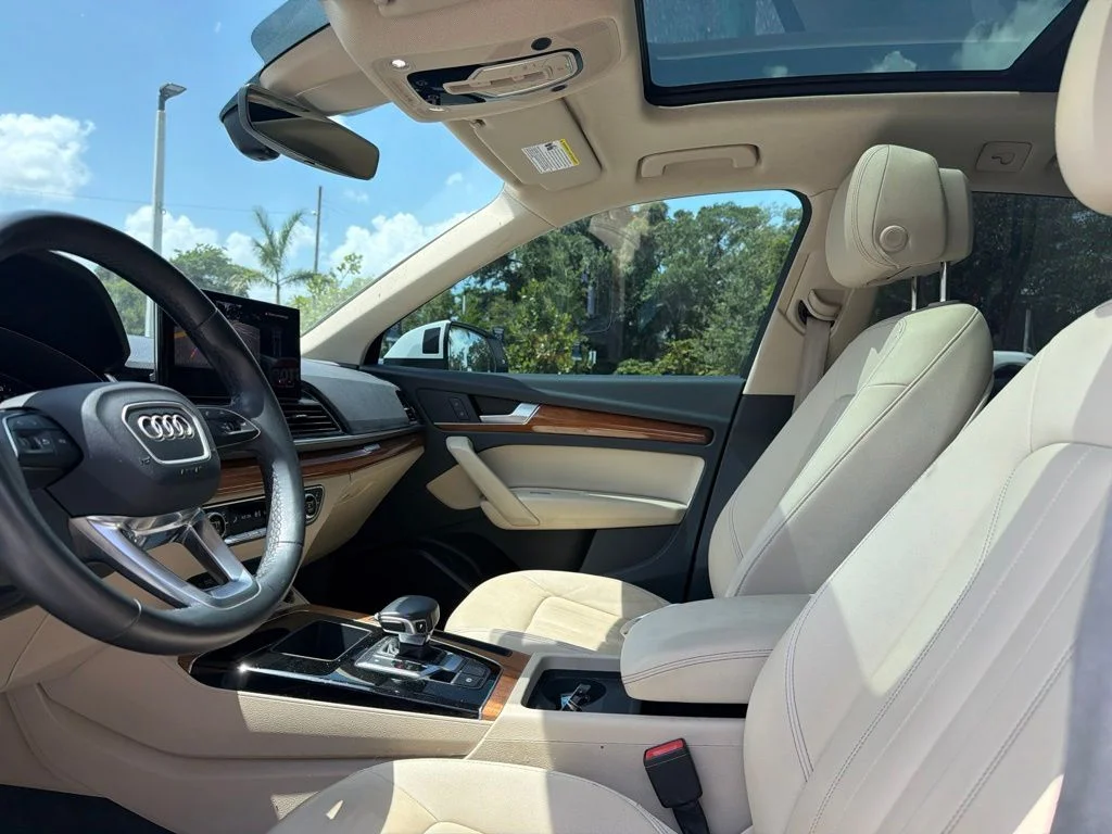 Used 2023 Glacier White Audi 40 Premium image 17
