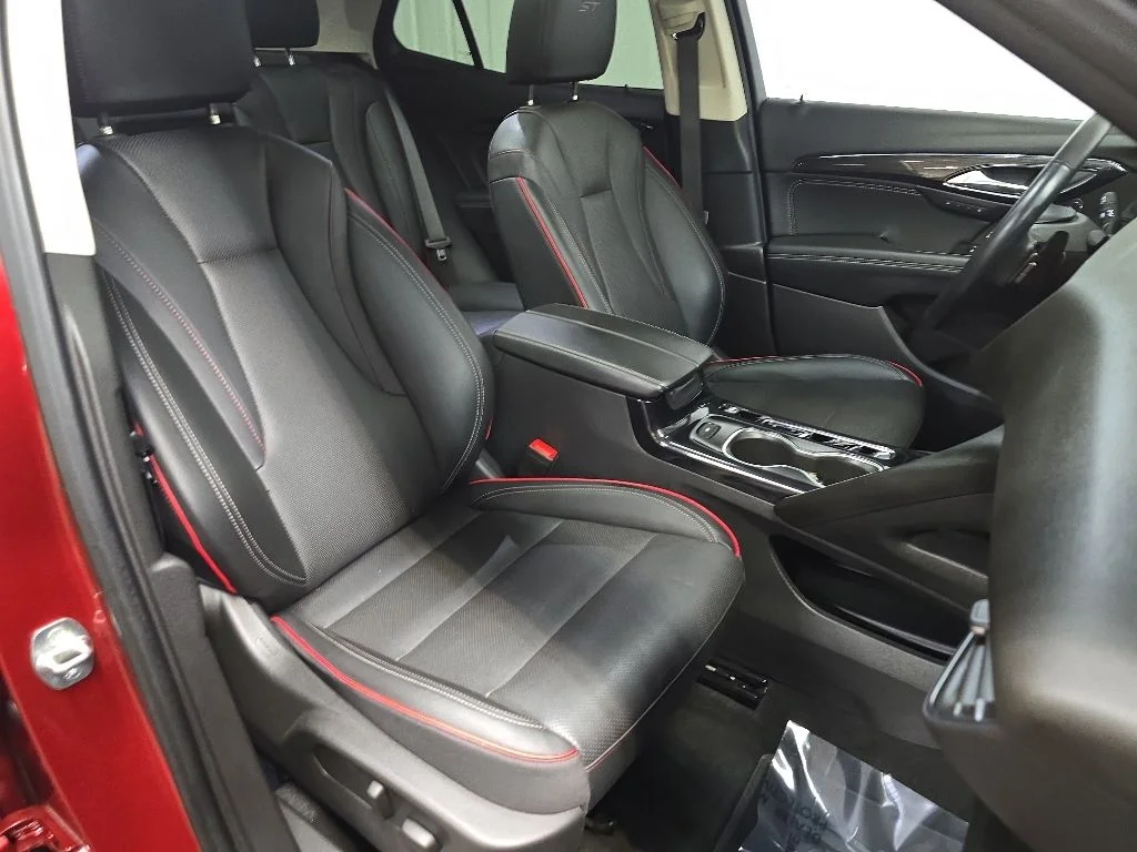 Used 2022 Red Buick Essence image 15