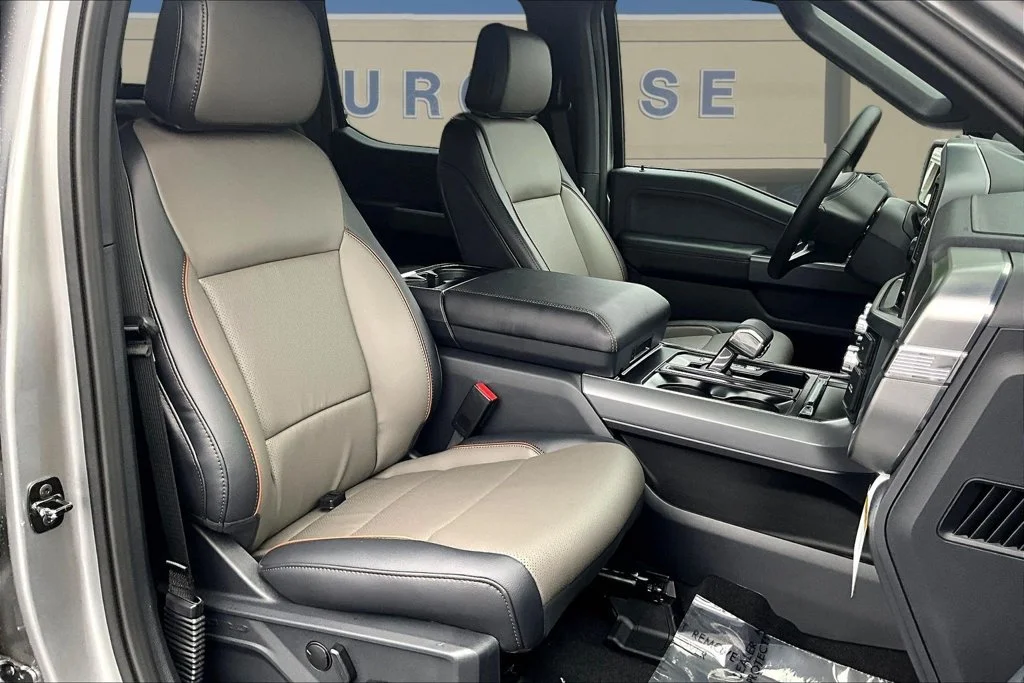 New 2026 Iconic Silver Metallic Ford Lariat® image 11