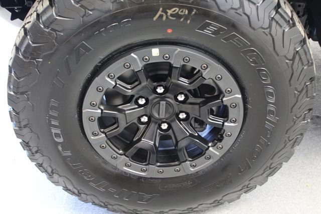 New 2026 Shelter Green Metallic Ford Raptor® image 29