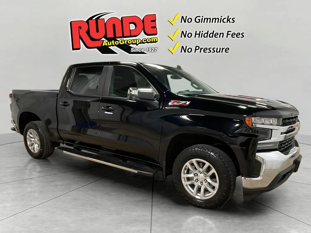 Used 2022 Black Chevrolet LT image 1