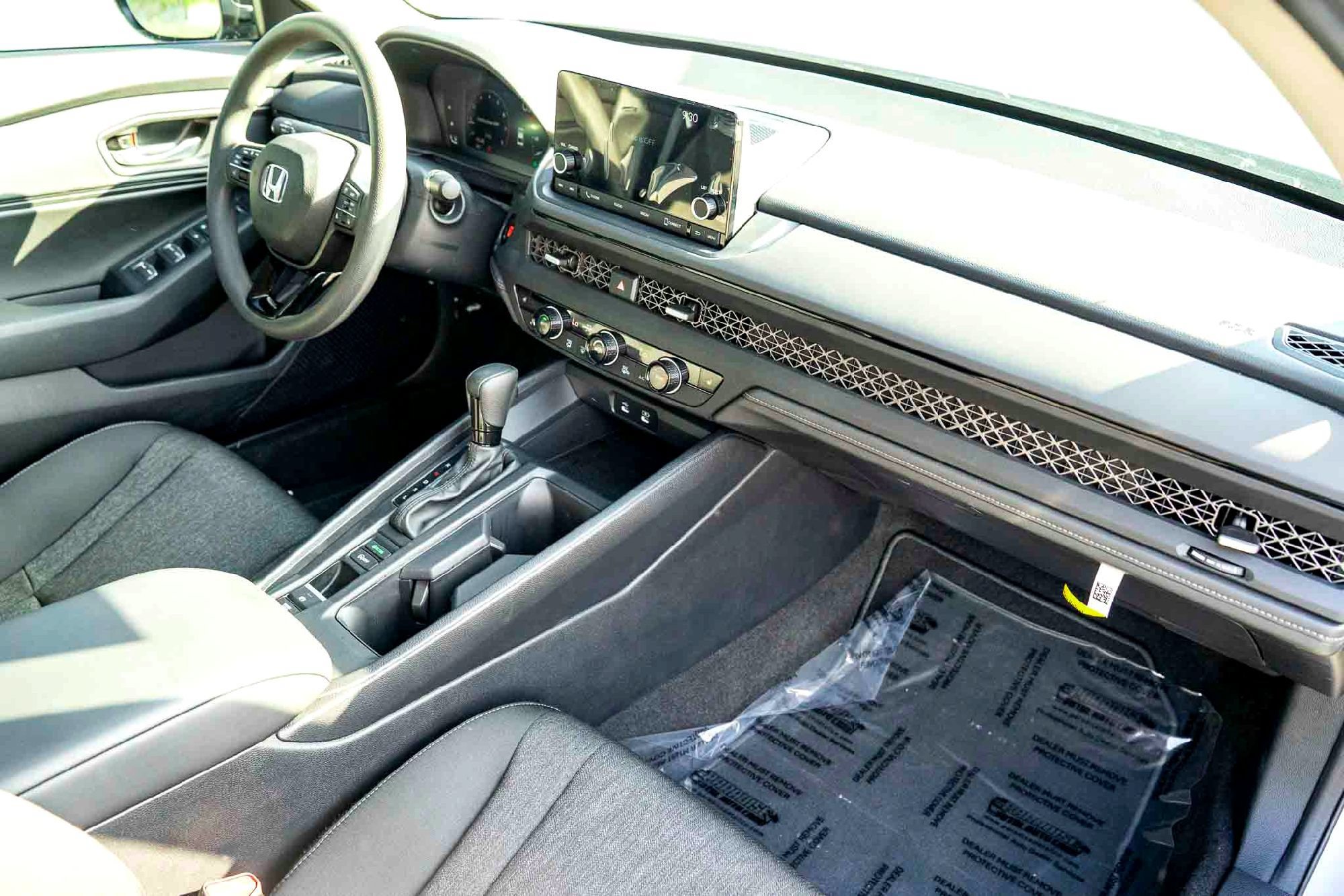 2025 Honda Accord SE - Photo 57