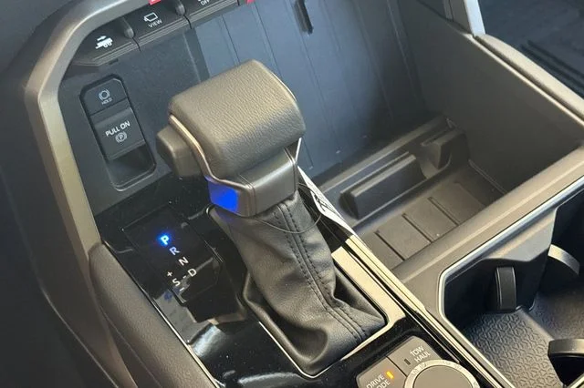 2026 Toyota Tundra Limited - Photo 24