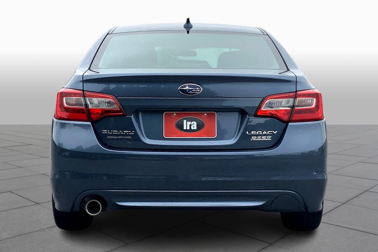 Used 2017 Twilight Blue Metallic Subaru Premium image 5