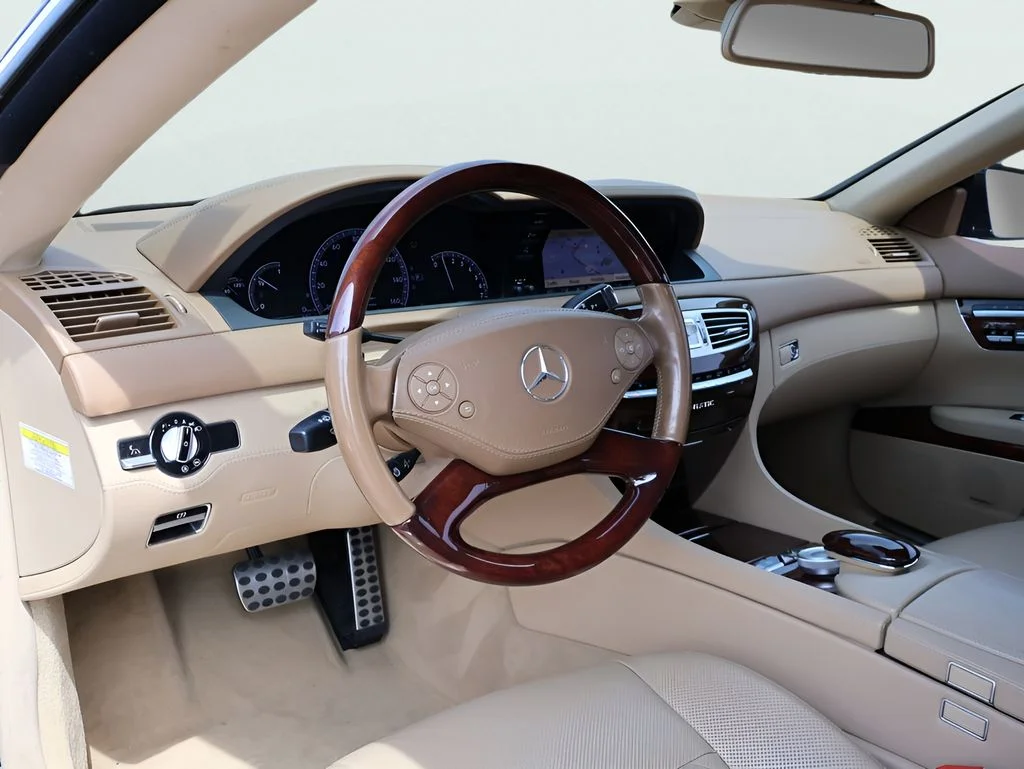Used 2011 Black Mercedes-Benz CL 550 image 17