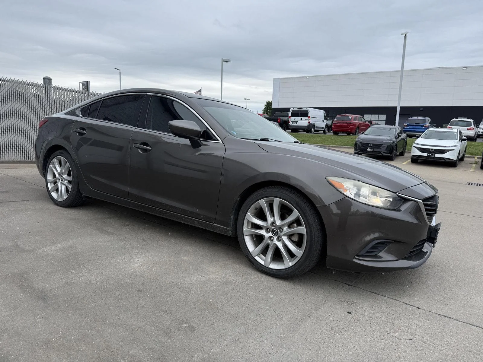 2016 Mazda EZ-6 i Touring Auto's photo
