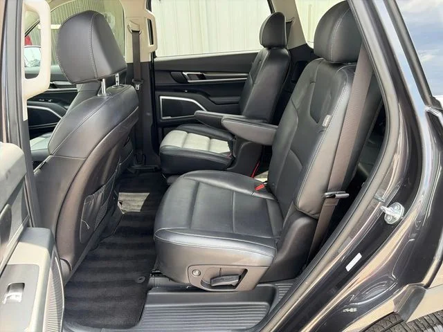 Used 2025 Gray Kia S image 25