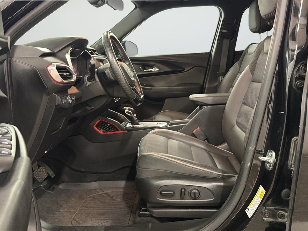 Used 2022 Black Chevrolet RS image 10