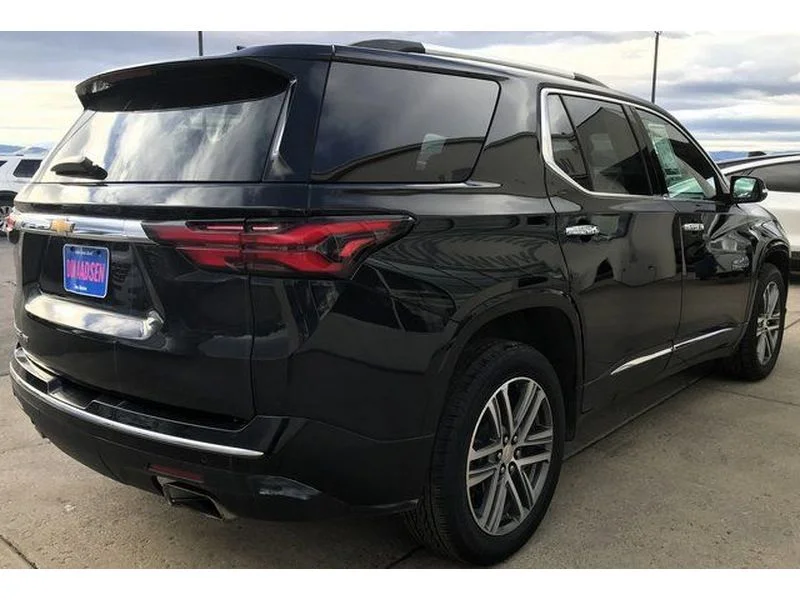Used 2022 Mosaic Black Metallic Chevrolet High Country image 28