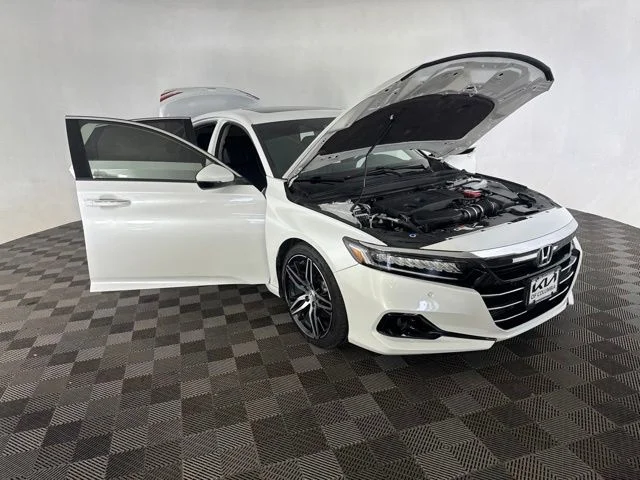 Used 2021  Honda Touring 2.0T image 14