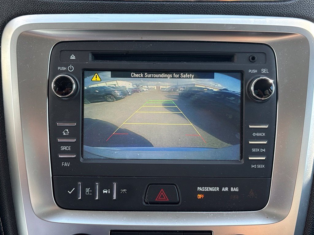 Used 2016 White GMC SLE-2 image 27