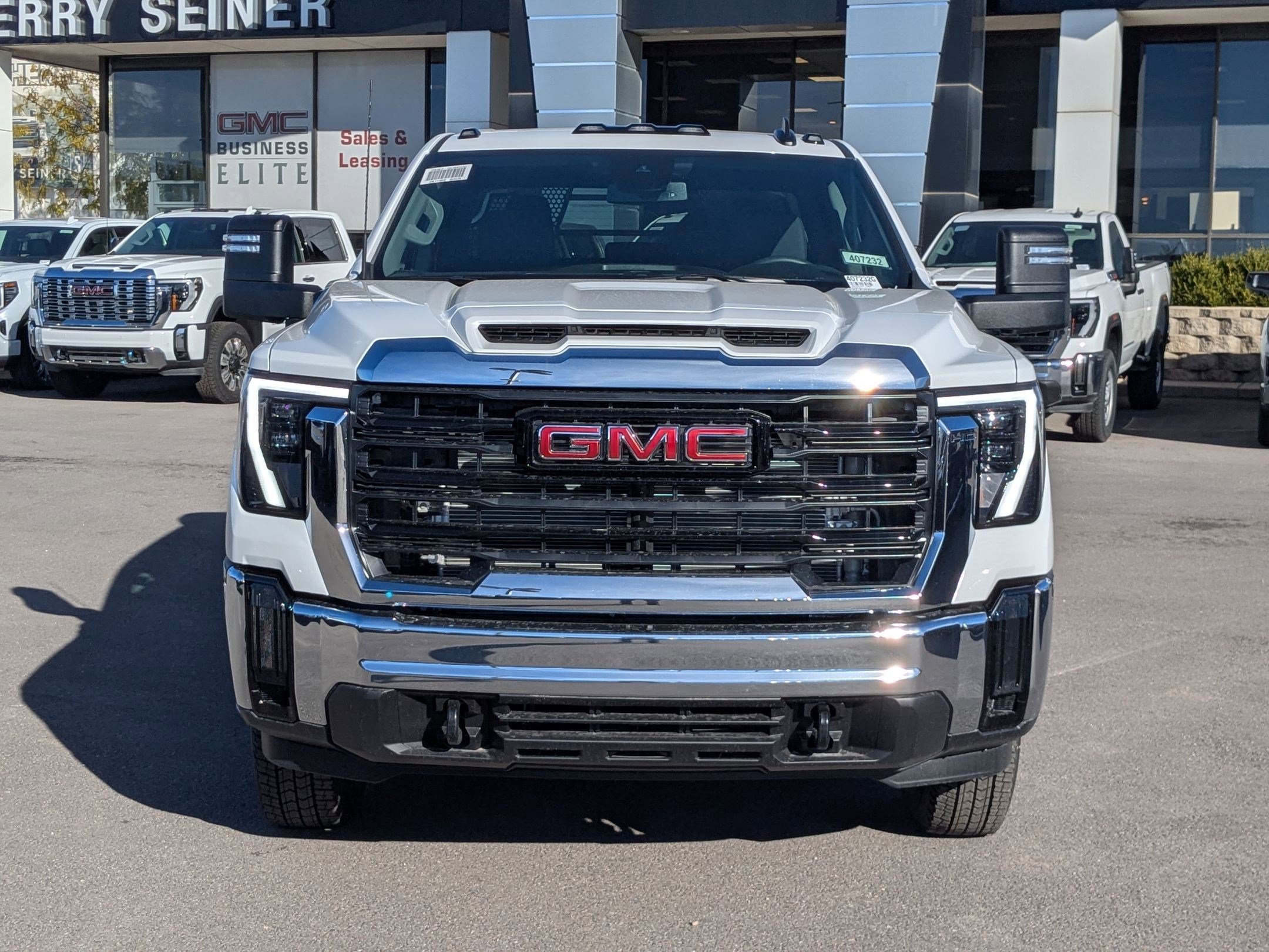 2026 GMC Sierra 3500 Chassis Cab Pro - Photo 8