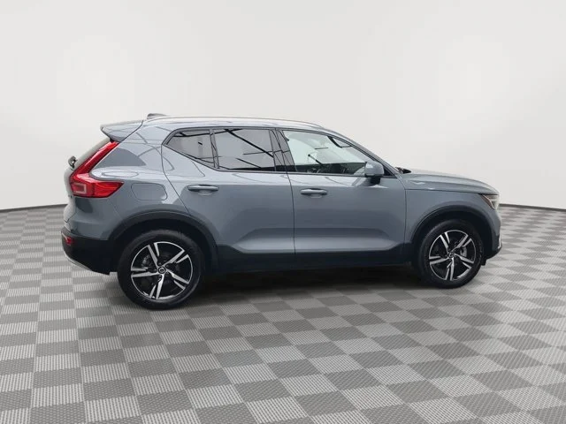 2023 Volvo XC40 Core - Photo 37