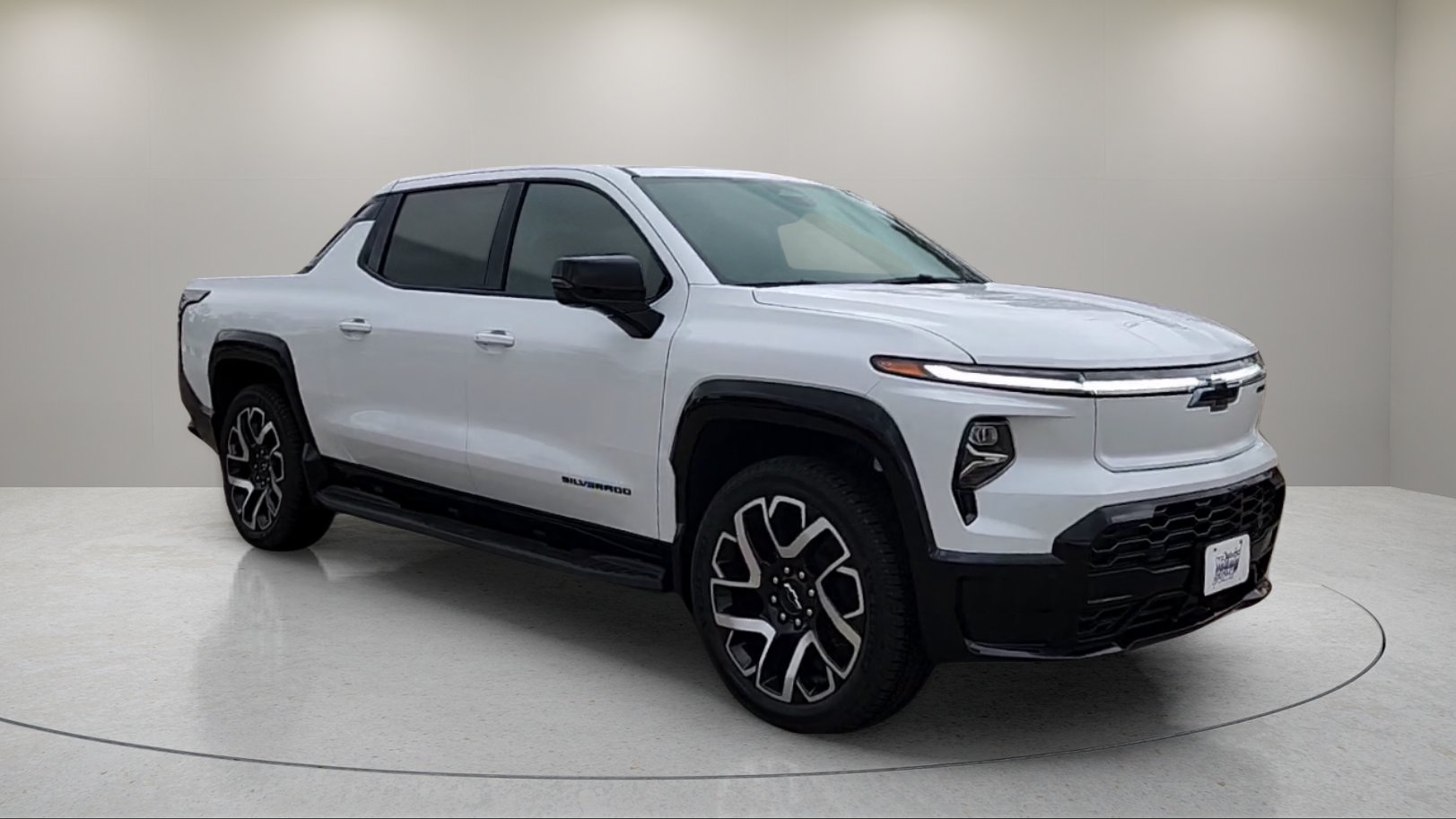 2024 Chevrolet Silverado EV RST - Photo 2