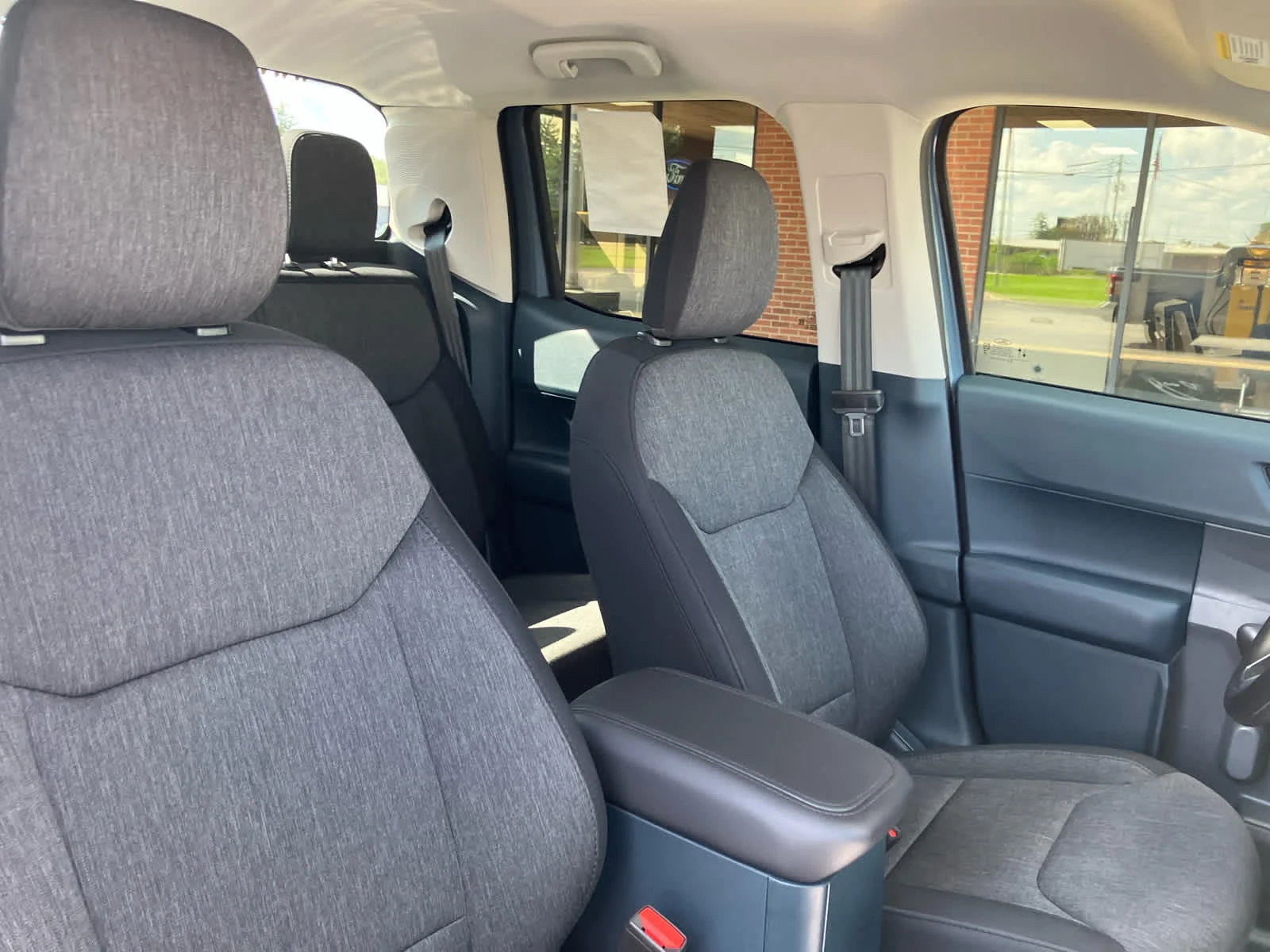 New 2026 Azure Gray Metallic Tri-Coat Ford XLT image 28