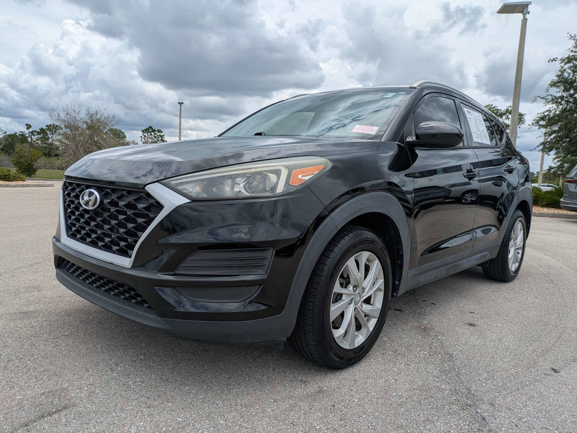 Used 2019 Black Noir Pearl Hyundai Value image 9