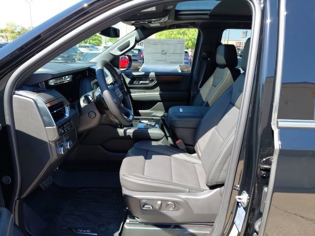 2026 GMC Yukon XL Denali - Photo 25