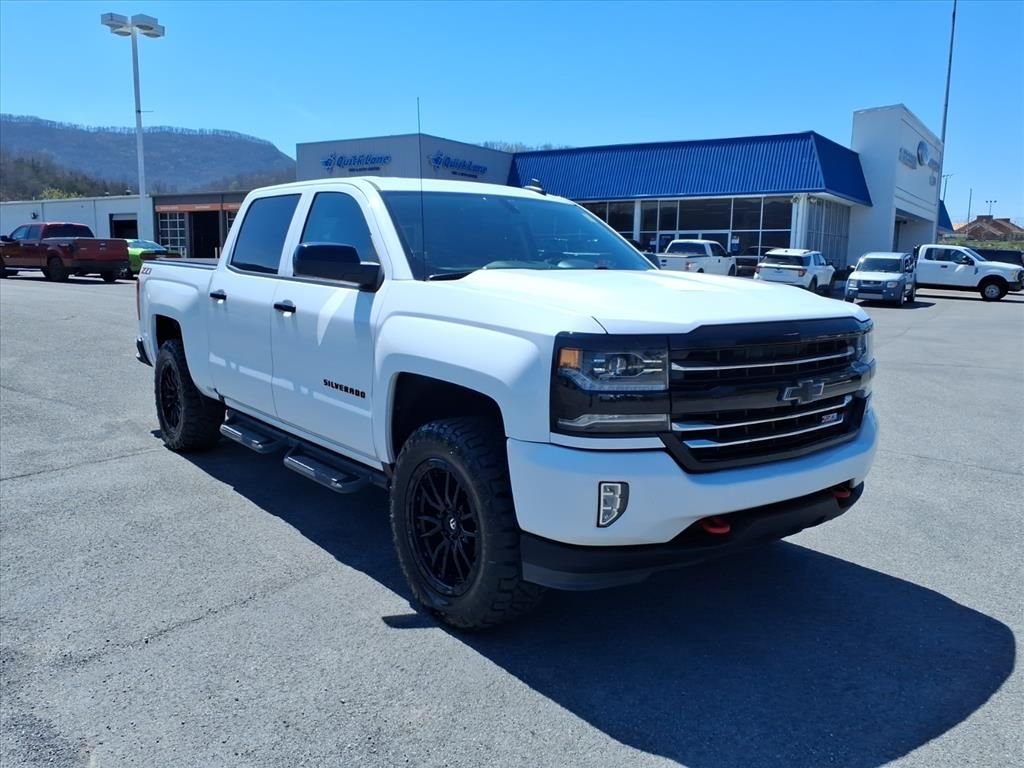 Used 2018 Summit White Chevrolet LTZ image 17