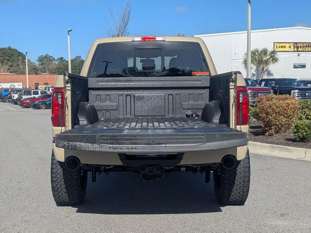 New 2026 Agate Black Metallic Ford XLT image 13