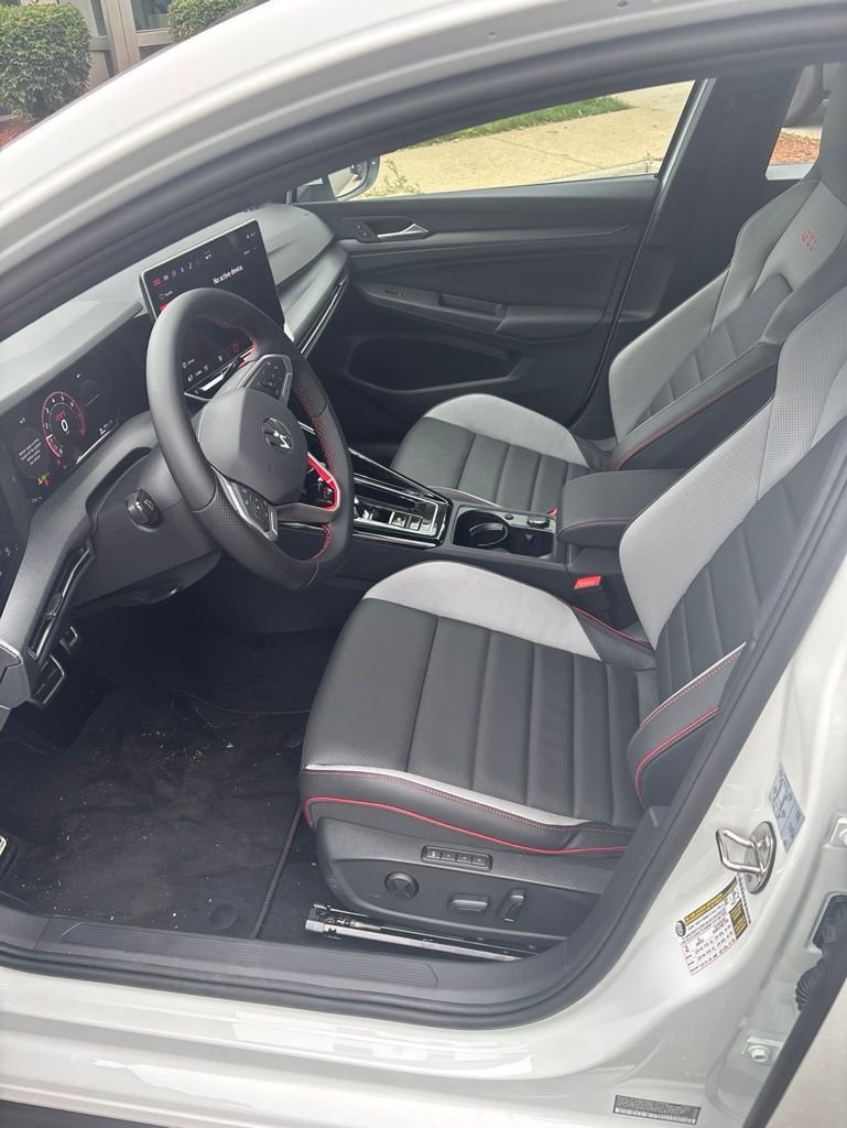 Used 2026 White Volkswagen 2.0T SE image 7