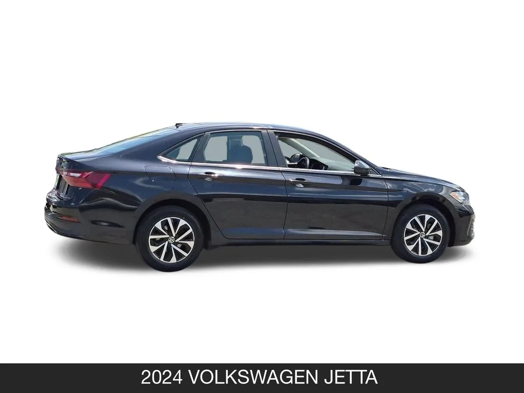 Used 2024 Black Volkswagen 1.5T S image 6