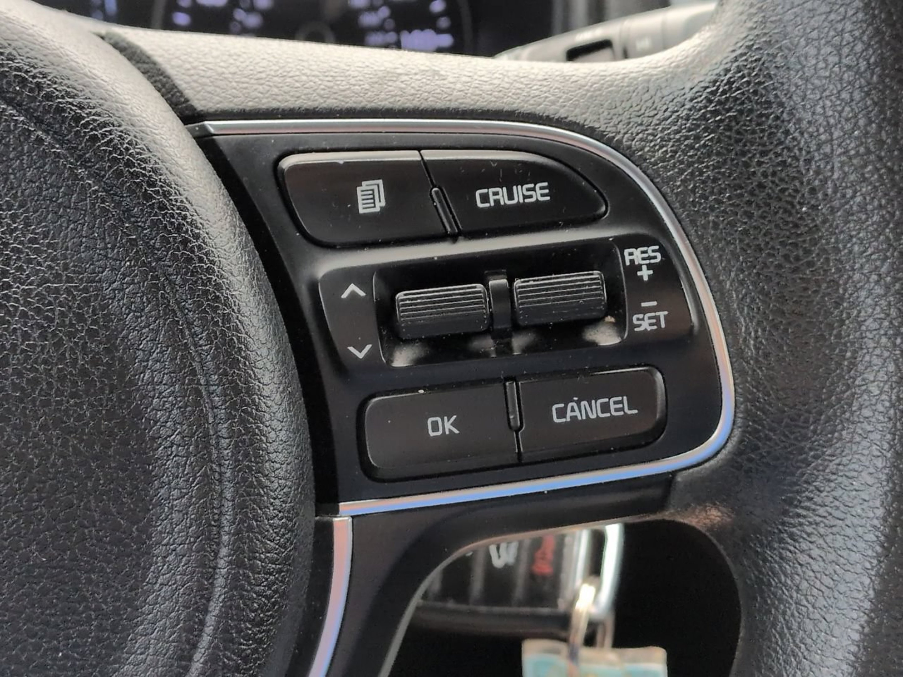 Used 2018 Black Cherry Kia LX image 21