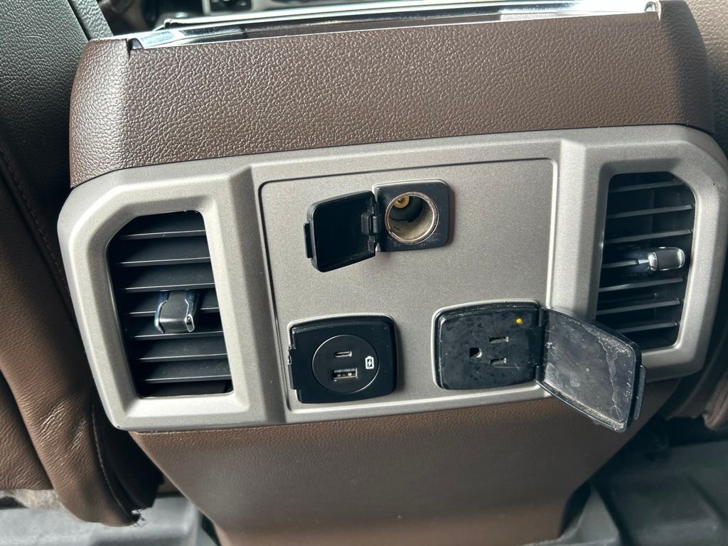 Used 2022 Oxford White Ford King Ranch image 44