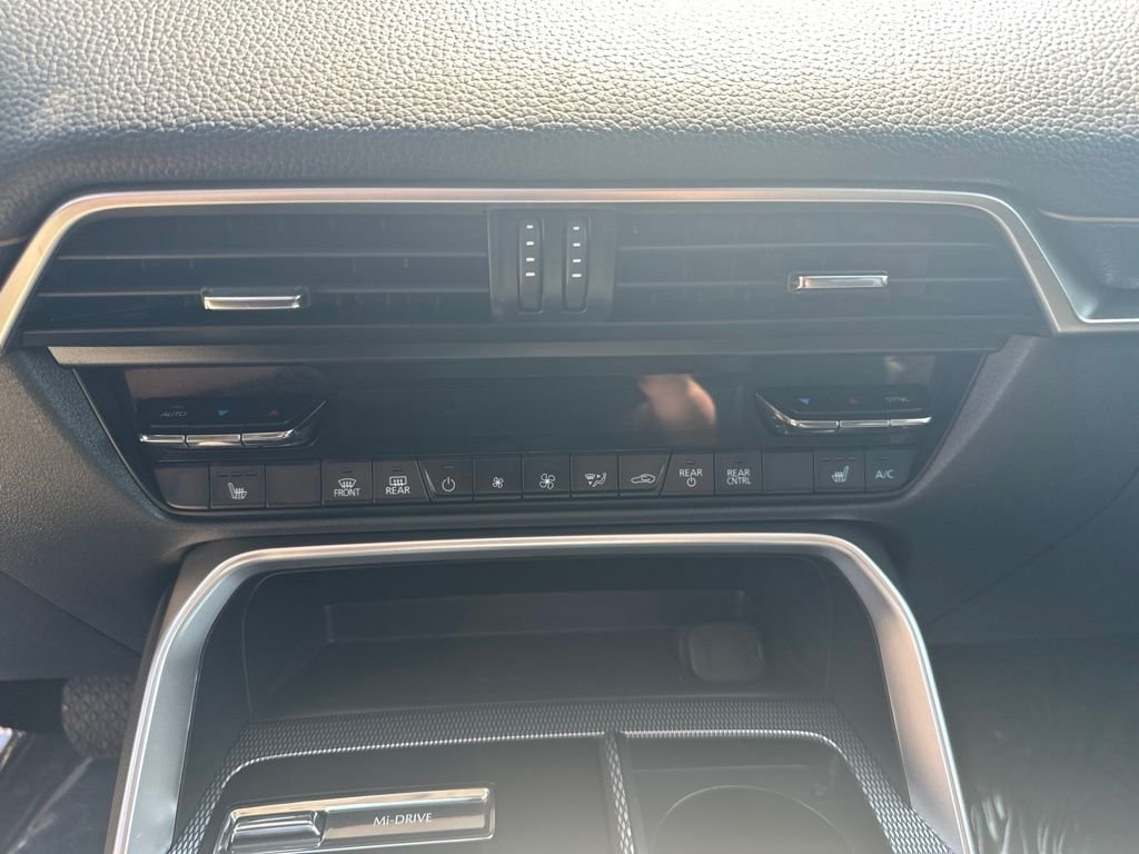 2025 Mazda CX-90 Preferred Package - Photo 16