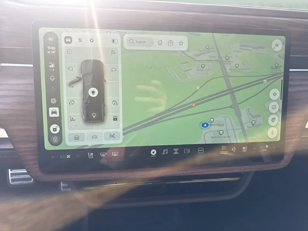 Used 2022 Black RIVIAN Adventure Package image 13